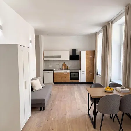 Apartment Moderne 2-zimmer Im Herzen Duesseldorfs *