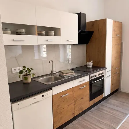 Apartment Moderne 2-zimmer Im Herzen Duesseldorfs Dusseldorf