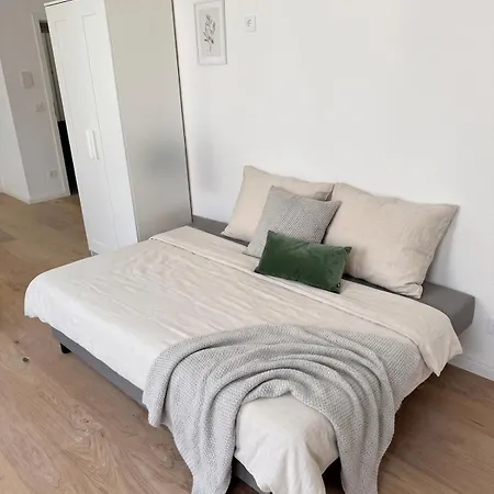 Moderne 2-zimmer Im Herzen Duesseldorfs