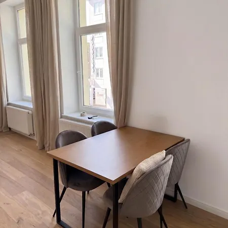 Apartment Moderne 2-zimmer Im Herzen Duesseldorfs